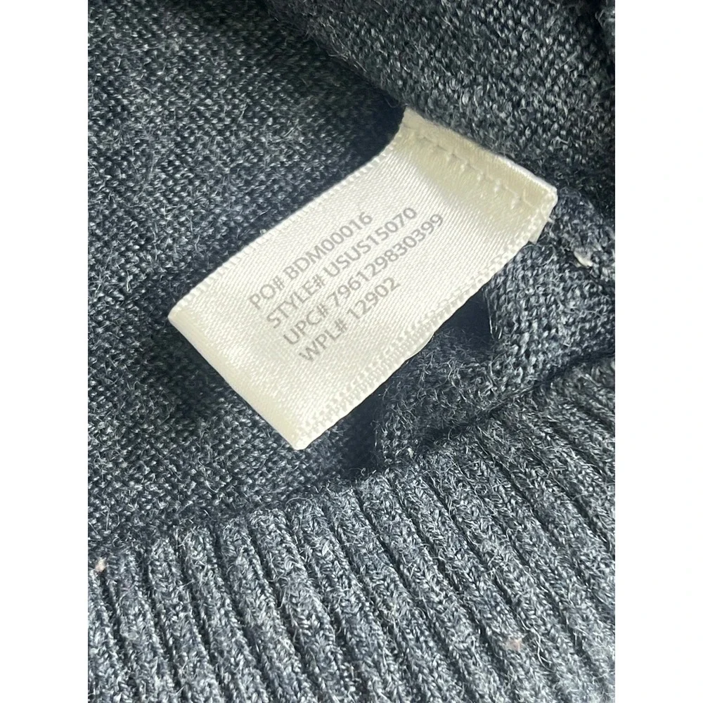 U.S. Polo Assn. Men's Gray V-Neck‎ Sweater, Classic Style, Medium
